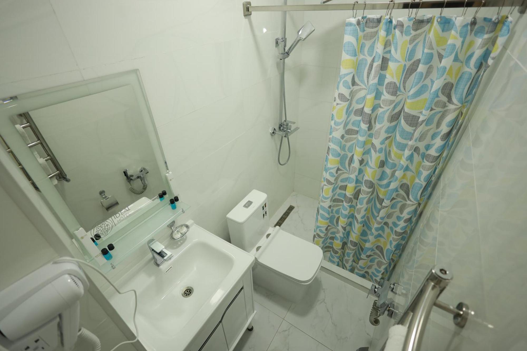 Ideal Hotel Nukus Buitenkant foto